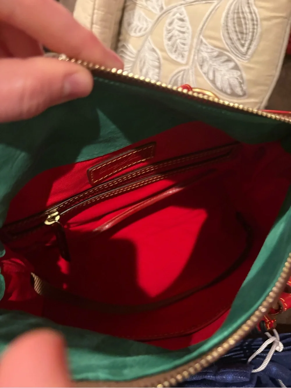 💖SPOTLIGHT💖NWT Dooney & Bourke Red Florentine Satchel with Gold Hardware